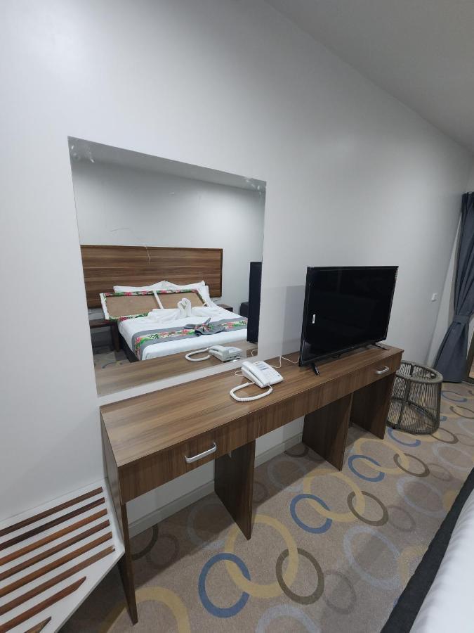 Vualiku Hotel & Apartments ナンディ エクステリア 写真