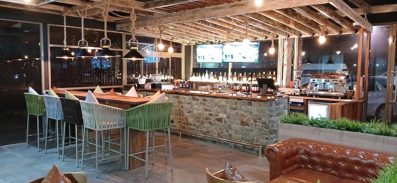 Vualiku Hotel & Apartments ナンディ エクステリア 写真